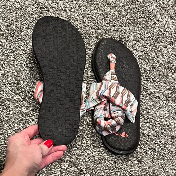 Sanuk neutral print yoga sling sandals - Picture 5 of 8